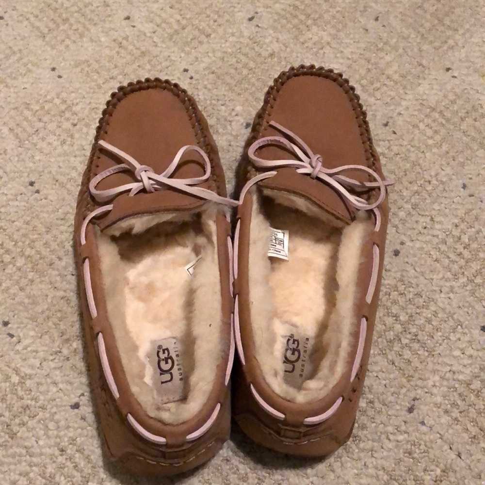 UGG moccasin slipper shoe